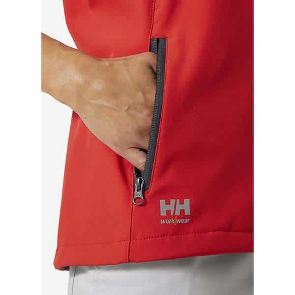 Softshell sans manche W Manchester 2.0 Helly Hansen vue zoomée sur poche rouge