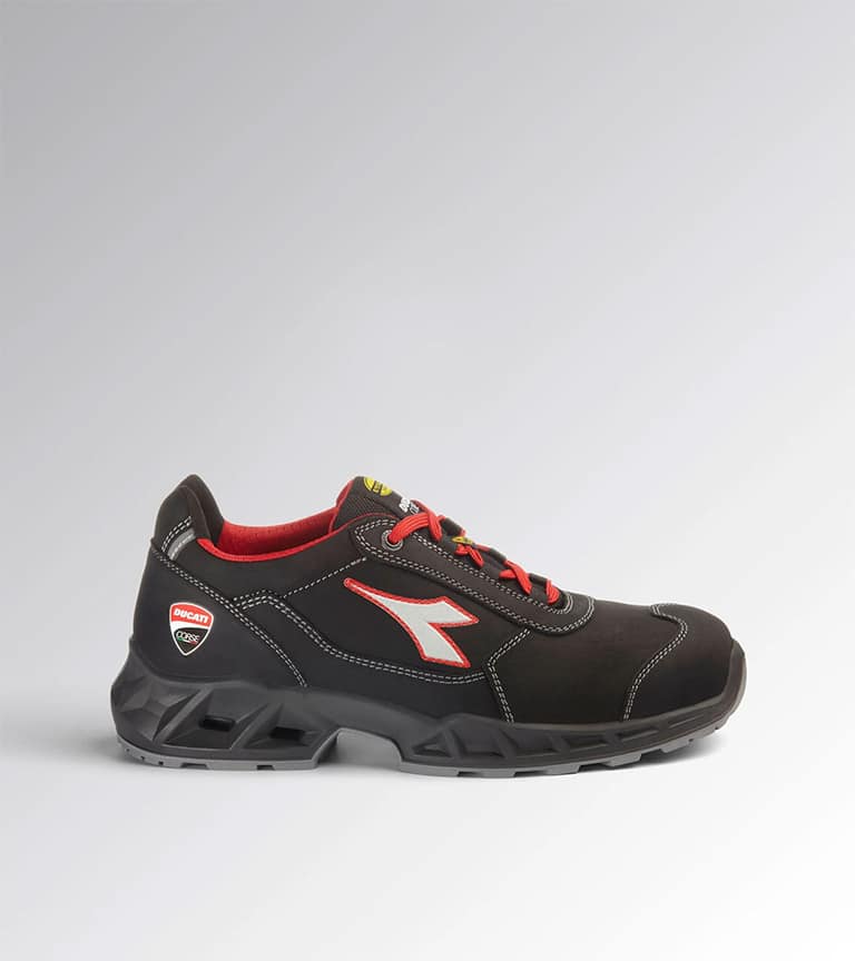 Chaussures de sécurité basses SHARK ENGINE S3S Diadora x Ducati Corse vue cote droit