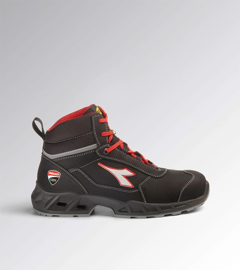 Chaussures de sécurité montantes SHARK ENGINE S3S Diadora x Ducati Corse vue du cote droit