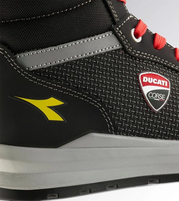 Chaussures de sécurité montantes SPEEDY RACE S3S Diadora x Ducati Corse vue zommee logo